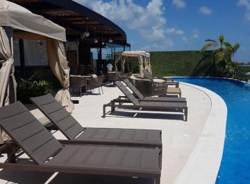 Departamento de 1 habitación, Solidaridad · Estudio Amueblado, Vista Al Mar Desde El Rooftop, en Venta