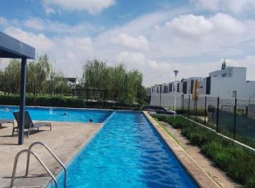 Casa en condominio de 3 habitaciones, San Pedro Tlaquepaque · Hermosa Casa en Venta en Esquina Dentro de Coto en La Zona Sur de Guadalajara
