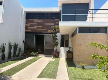 Casa de 3 habitaciones, León · Casa en Renta en Soberna