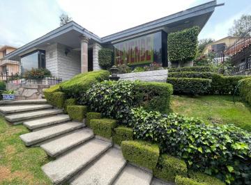 N/A · Amplia Residencia en Venta con Entorno Natural Privilegiado