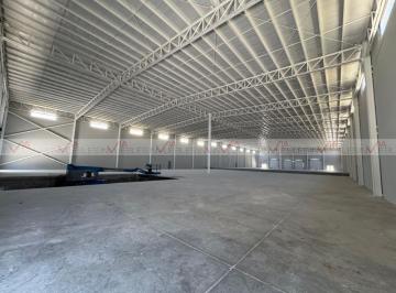 Nave industrial · 3700m² · 20 Estacionamientos · Nave Industrial en Renta en Gloria Mendiola