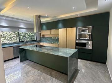 Casa de 5 habitaciones, San Pedro Cholula · Residencia Remodelada con Acabados Modernos