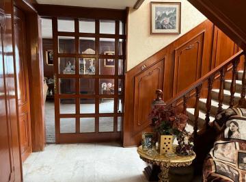 Casa · 421m² · 5 Recámaras · 3 Estacionamientos · Casa en Venta en La Colonia Las Palmas