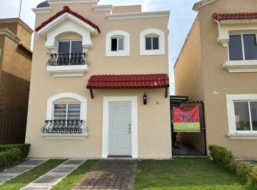 Casa de 3 habitaciones, Calimaya · Casa en Venta, Hacienda Urbi, Calimaya