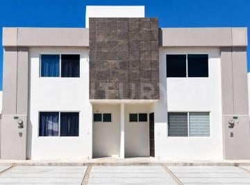 Foto 1 · *casa en Renta en Residencial Almazara, Playa del Carmen