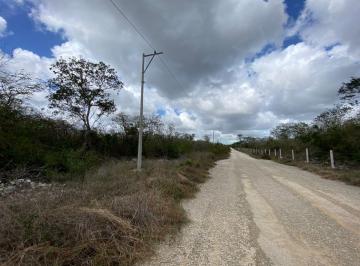Terreno / Lote , Mérida · Terreno en Renta en Esquina Ubicado en Komchen, Al Norte de Mérida