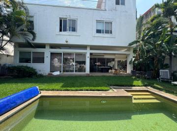 Casa · 311m² · 4 Recámaras · 3 Estacionamientos · Venta de Casa en Fraccionamiento La Cañada, Cuernavaca
