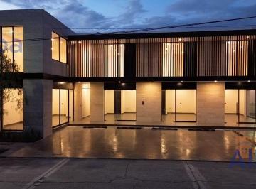 Oficina · 40m² · Locales en Renta y Venta en Los Bosques