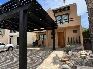 Casa de 3 habitaciones, Los Cabos · Loma Encantada | Elegante Casa Amueblada en Privada con Alberca y Seguridad 24/7