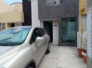 Casa de 3 habitaciones, San Pedro Tlaquepaque · Se Vende Casa Atras del Iteso