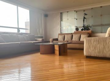 Departamento · 230m² · 2 Recámaras · 2 Estacionamientos · Departamento en Venta en Bosques de La Herradura