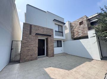 Casa de 4 habitaciones, Apodaca · Casa en Venta Fraccionamiento Altabrisa, Apodaca N. L.