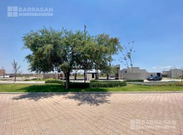Terreno / Lote · 289m² · Terreno en Venta en Lomas del Campanario Norte, Condominio San Lorenzo