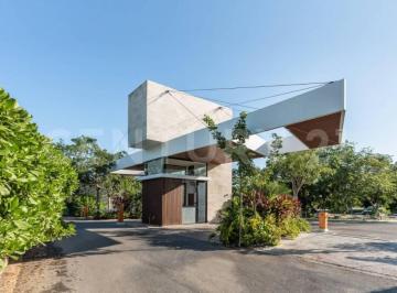 Terreno / Lote · 524m² · Terreno en Venta en Chablekal, Mérida | 524 m² en Privada con Casa Club