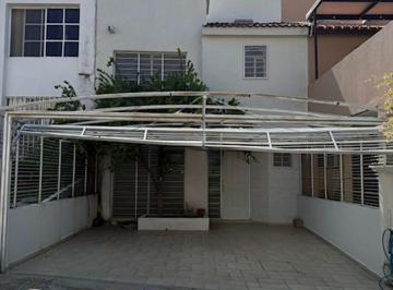 Casa de 3 habitaciones, León · Casa de 96 m² con 3 Recámaras en Venta en Rinconada del Bosque