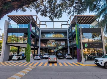 Local comercial · 58m² · 12 Estacionamientos · Local en Venta en Prol. Zaragoza Al Norte de La Ciudad Ge