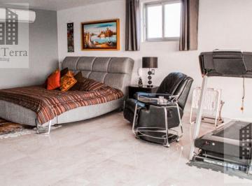 Departamento · 350m² · 2 Recámaras · 3 Estacionamientos · Penthouse Amueblado en Renta a Unos Pasos de Colomos