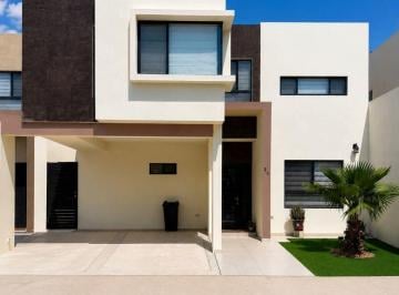 Casa de 3 habitaciones, Juárez · Harmoni Residencial Casa en Ventta Frente a Parque