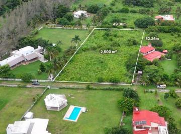 Terreno / Lote · 2500m² · Terreno en La Rivera