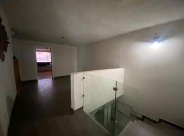 Casa uso de suelo de 3 habitaciones, León · Casa Comercial de 240 m² en Venta Panorama