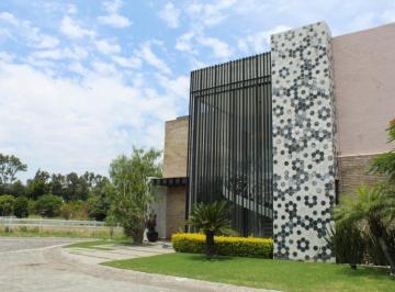 Casa · 700m² · 4 Recámaras · 4 Estacionamientos · Casa en Venta en Fracc Xahuentla Atlixco