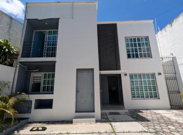 FACHADA · Casa en Supermanzana 15