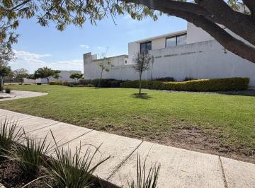 Terreno / Lote · 196m² · Terreno en Venta en Mayorazgo Residencial – Frente a Área Verde | Zona Sur de León
