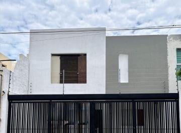 Casa de 4 habitaciones, Guadalajara · Casa en Venta en Santa Elena Alcalde - Burgos 2438