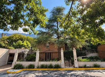 22646fdd62904c6f23ab975bc362350361dbc6fbfae5bae1245e0b0a1e732514 · Hermosa Casa Para Actualizar