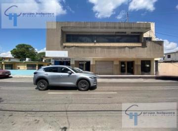 Edificio · Edificio Comercial en Av Cuauhtemoc Col. Primavera