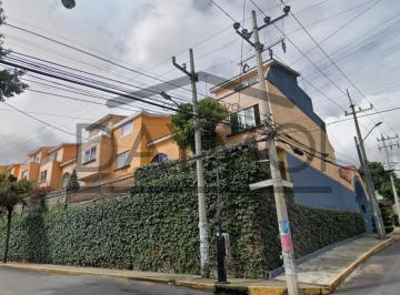 Casa de 4 habitaciones, Tlalpan · Casa en Miguel Hidalgo 2da Secc, Tlalpan, Ciudad de México.
