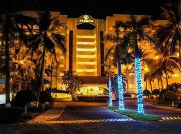 Departamento de 3 habitaciones, Zihuatanejo de Azueta · Venta de Departamento en El Hotel Tesoro Ixtapa