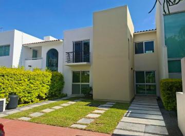 Casa de 3 habitaciones, León · Casa en Renta Frente a Área Común en Fracc. Pedregal del Gigante León, Gto. Zona Punta del Este