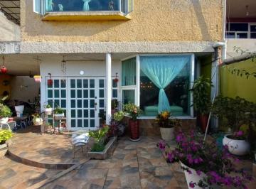 Casa de 2 habitaciones, Xochimilco · Casa en Venta con Excelente Remodelacion