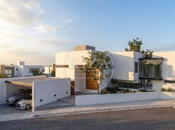 02c562256d5772f34606459fe4675d185ee490432c9546f839a5fbfde83e0bd8 · Casa en Venta en Condado de Sayavedra