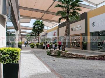Local comercial · 59m² · 1 Recámara · 40 Estacionamientos · Local Comercial en Renta en Huinala
