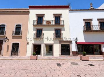 Casa de 3 habitaciones, Querétaro · Departamento en Venta en El Centro Historico de Queretaro Remodelado