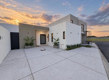 Casa · 115m² · 2 Recámaras · 2 Estacionamientos · Casa en Venta Lomas de La Rioja Alvarado Veracruz