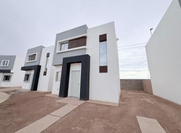 N/A · Renta Casa Equipada Sin Amueblar en Resodencial El Marques Iria