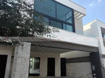 Casa · 224m² · 3 Recámaras · 2 Estacionamientos · Casa en Venta en Valle de Cumbres Premier