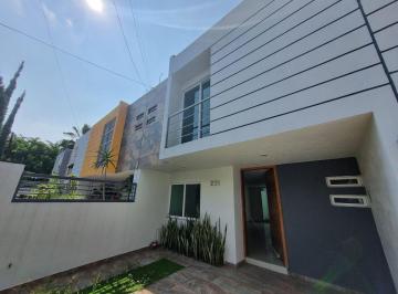 Casa de 3 habitaciones, Zapopan · Amplia Casa en Renta en Col El Vigia en Zapopan, Cerca del Mercado del Mar y Av Laureles