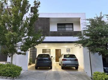 Casa de 3 habitaciones, García · Casa en Venta en Cumbres Quetzales Límite Monterrey Frente a Parque