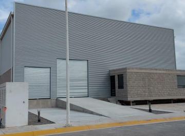 Bodega comercial · 672m² · 4 Estacionamientos · Bodega Industrial en Renta en Parque Industrial Novotech