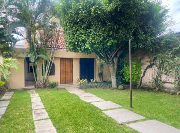 Casa · 130m² · 2 Recámaras · 2 Estacionamientos · Casa en Renta Las Granjas del Ejido de Chapultepec Cuernavaca