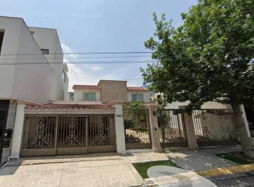 Casa de 4 habitaciones, Monterrey · Elegancia y Vistas Únicas: Residencia Exclusiva en C. Miguel de Cervantes Saavedra