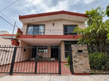 Casa de 4 habitaciones, Zapopan · Casa en Venta Camino Real
