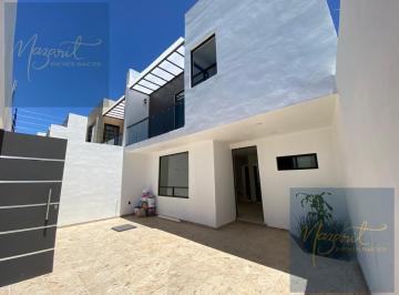 Casa · 125m² · 3 Recámaras · Casa en Preventa con Roof Garden | 3 Recamaras con Closets | a 5 Min del Centro de Tlaxcala
