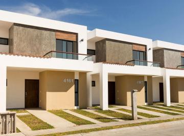 Casa · 136m² · 3 Recámaras · 2 Estacionamientos · Casa en Venta 3 Recamaras, 1 en Planta Baja