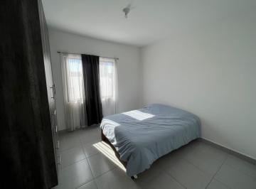 Casa en condominio de 2 habitaciones, El Marqués · Cuarto en Renta