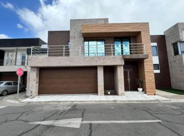 Casa de 3 habitaciones, Mexicali · Se Renta Casa en Privada Cumbres Provenza